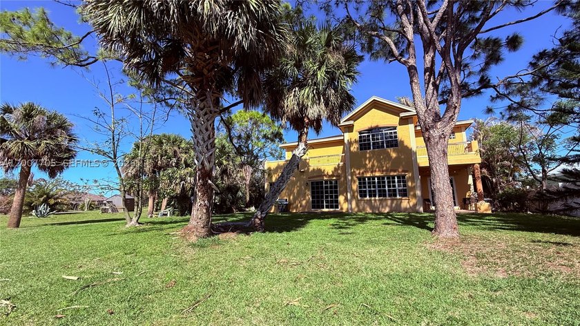 Spacious two-story CBS home situated on an oversized lot - photo 3