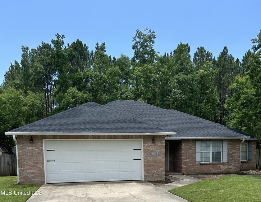Dont miss this 4 bedroom newly remodeled home with double garage - photo 8