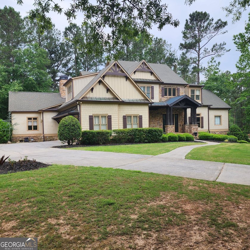 Located in the sought-after Governors Towne Club community, this - photo 3