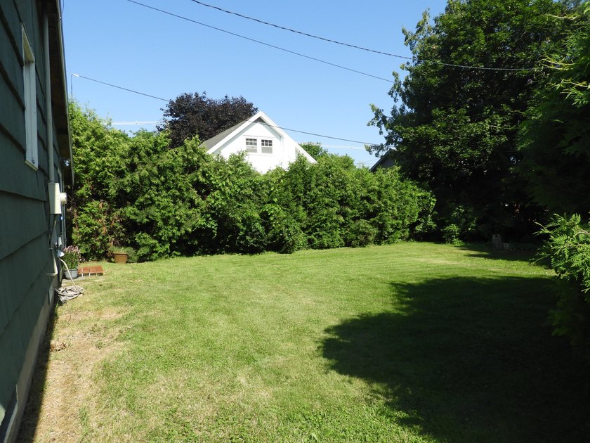 Step into easy, single level living in this bright ranch just - photo 5