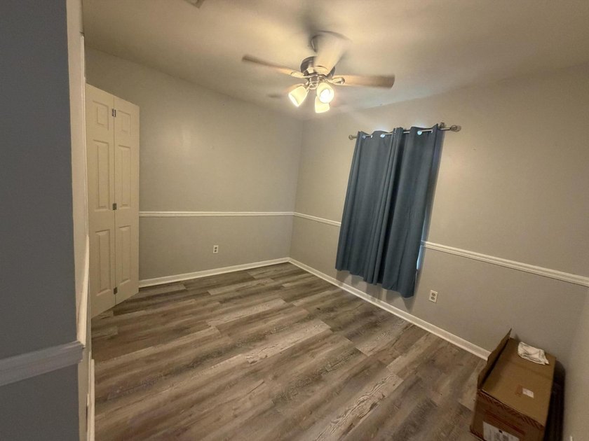 Investment opportunity! Strategically located minutes from - photo 5