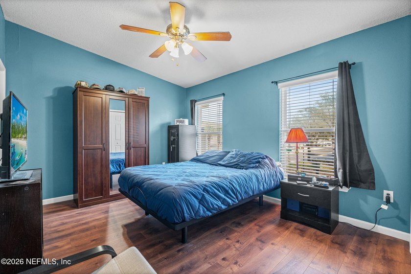Beautiful 2-bedroom, 2-bath condo with a 1 car garage in the - photo 11