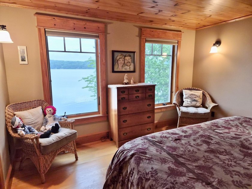 *LAKE LIVING AT IT'S BEST* This gorgeous Lake House is - photo 49