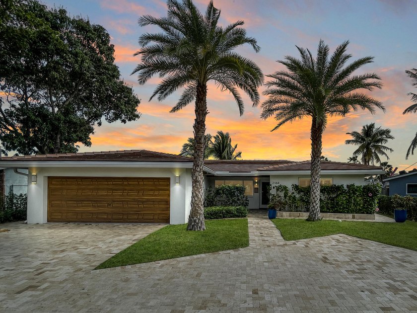 Boater's paradise awaits in this stunning East Wilton Manors - photo 3