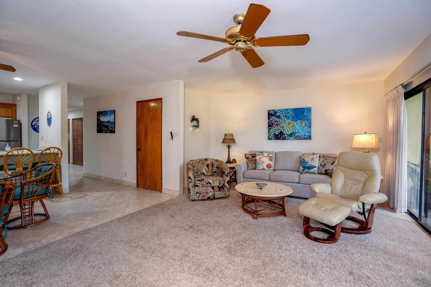 Excellent location toward the front of the complex, this extra - photo 4