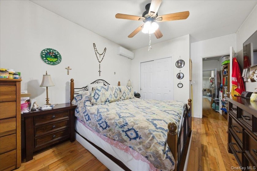 PRICE DROP! WILL BE DELIVERED VACANT! 5 BEDROOMS AND 3 - photo 13