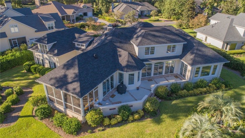 Elegant Lagoon-Front Home in Oakridge |4BR | 3.5BA | 4,722 Sq - photo 29