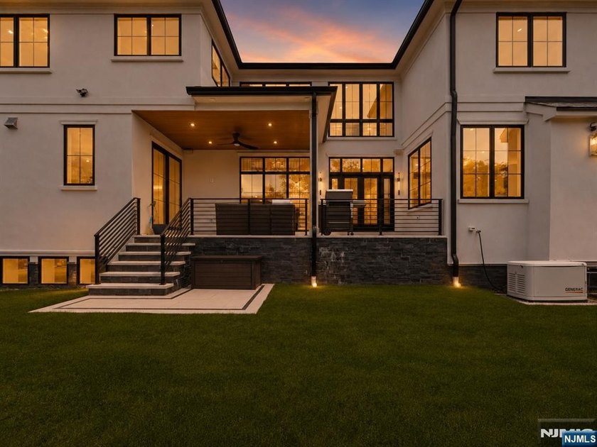 Welcome to 14 Allison Drive in Englewood Cliffs, a recently - photo 46