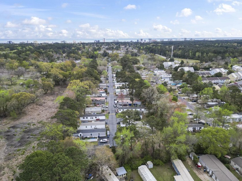 Welcome home to your like-new 2024 double wide, that has been - photo 2