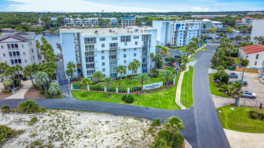 PENTHOUSE - FURNISHED- BOAT SLIP - HARBOR VIEWS! DEEDED BEACH - photo 4