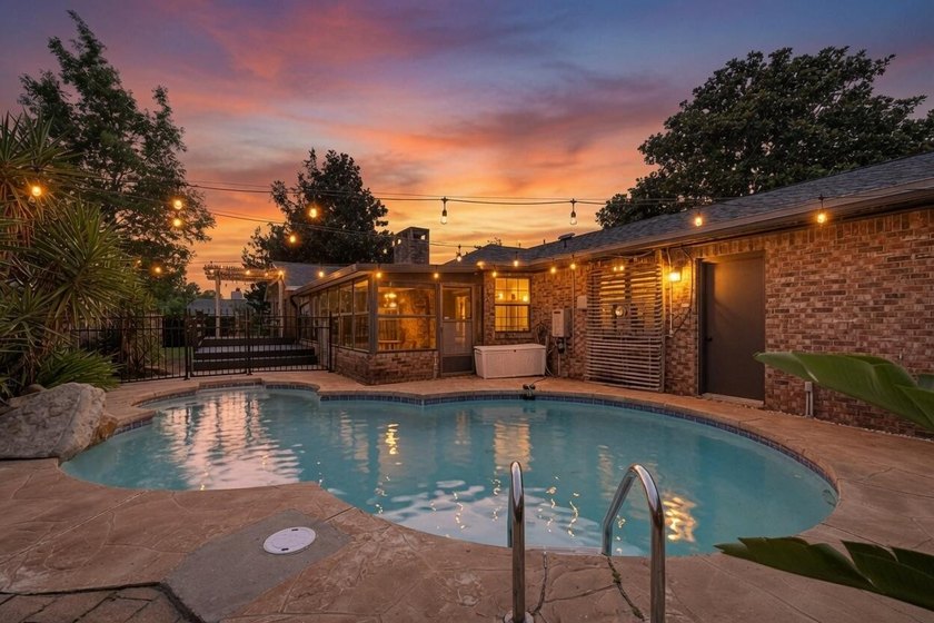 **3.875% VA Assumable Loan!** Live close to the beach, close to - photo 5