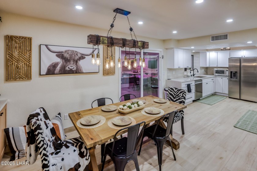 Completely remodeled and loaded with upgrades, this stunning 3 - photo 11