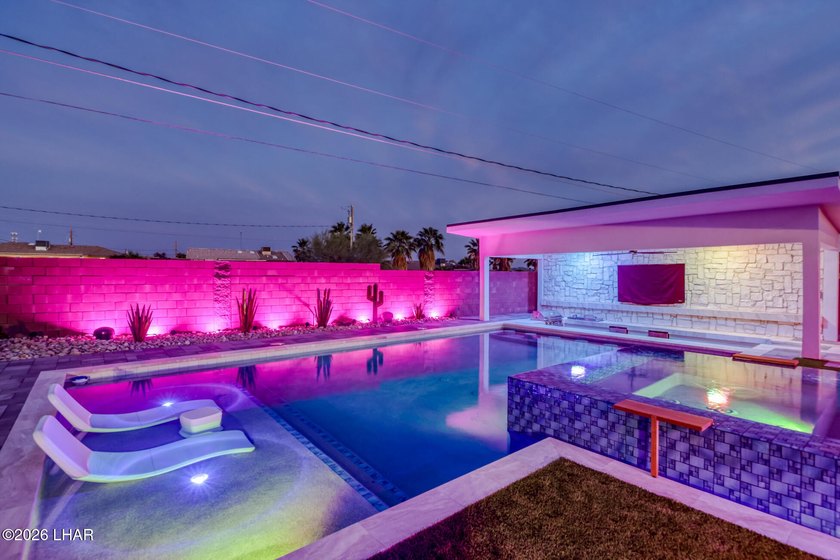 Completely remodeled and loaded with upgrades, this stunning 3 - photo 36