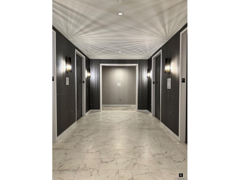 Investor opportunity, excellent value, great tenant. Lease - photo 11