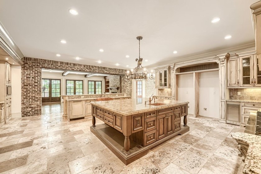 Extraordinary South Lake Lake Lanier estate offering - photo 18