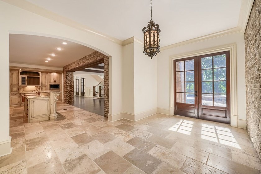 Extraordinary South Lake Lake Lanier estate offering - photo 20
