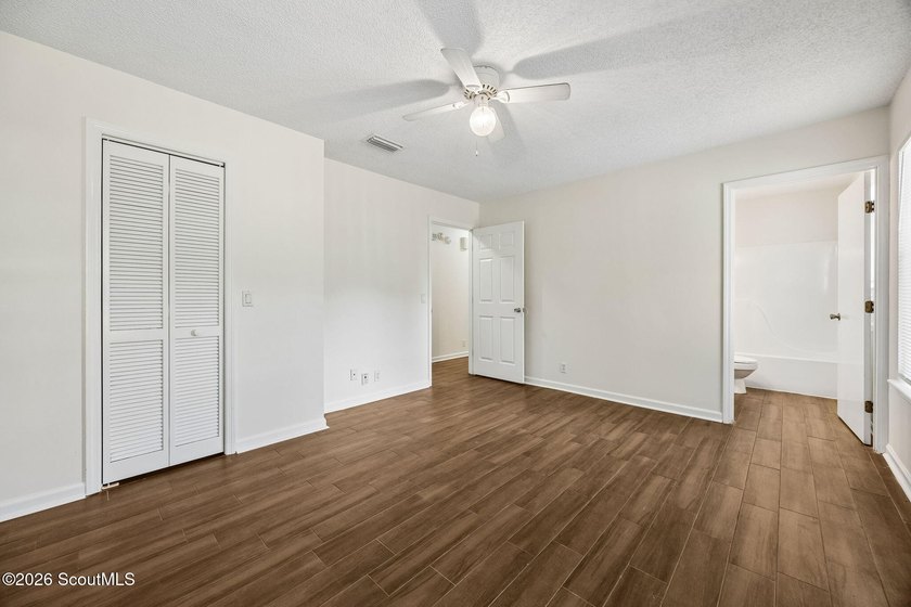Ready for a quick move-in! This home offers tiled flooring - photo 23