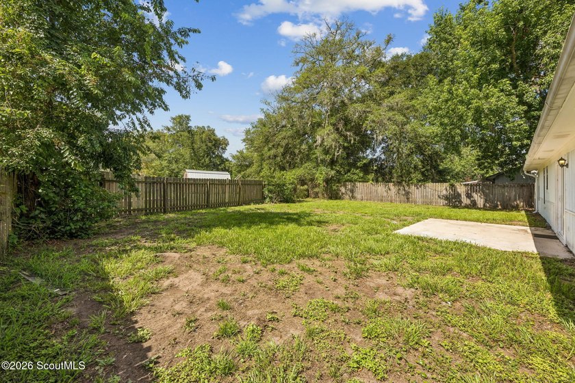 Ready for a quick move-in! This home offers tiled flooring - photo 40
