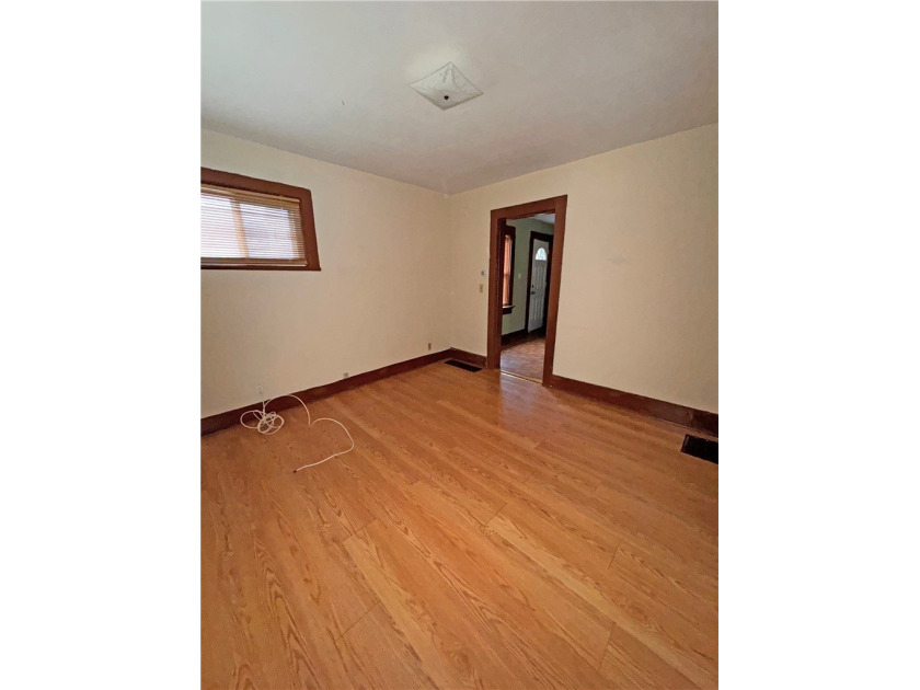 Excellent investment opportunity or owner occupant duplex in the - photo 16