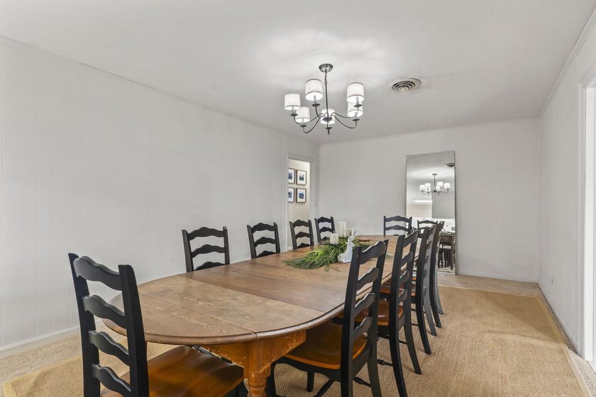 Opportunity awaits with this 3 bedroom 2 bathroom home located - photo 17