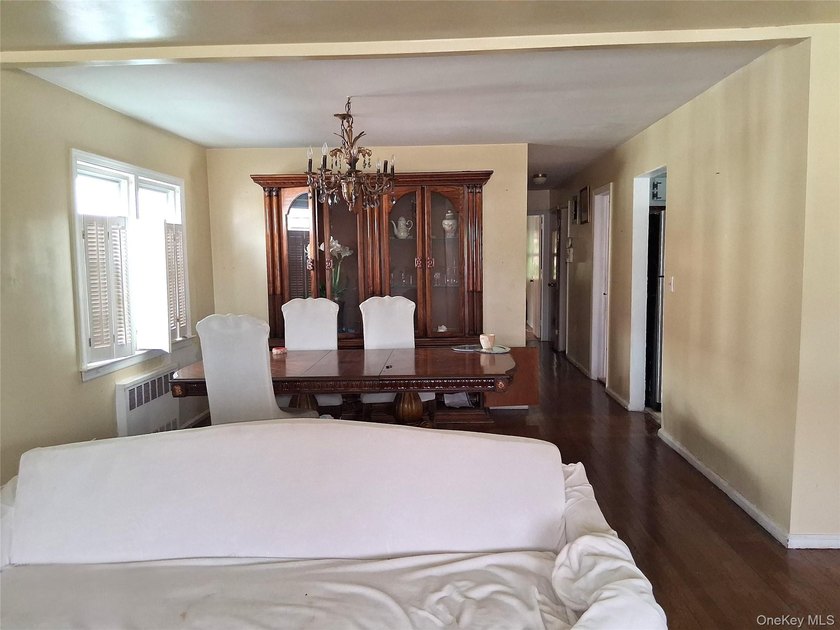 Spacious two-family home offering Two 3-bedroom, 1.5-bath units - photo 5