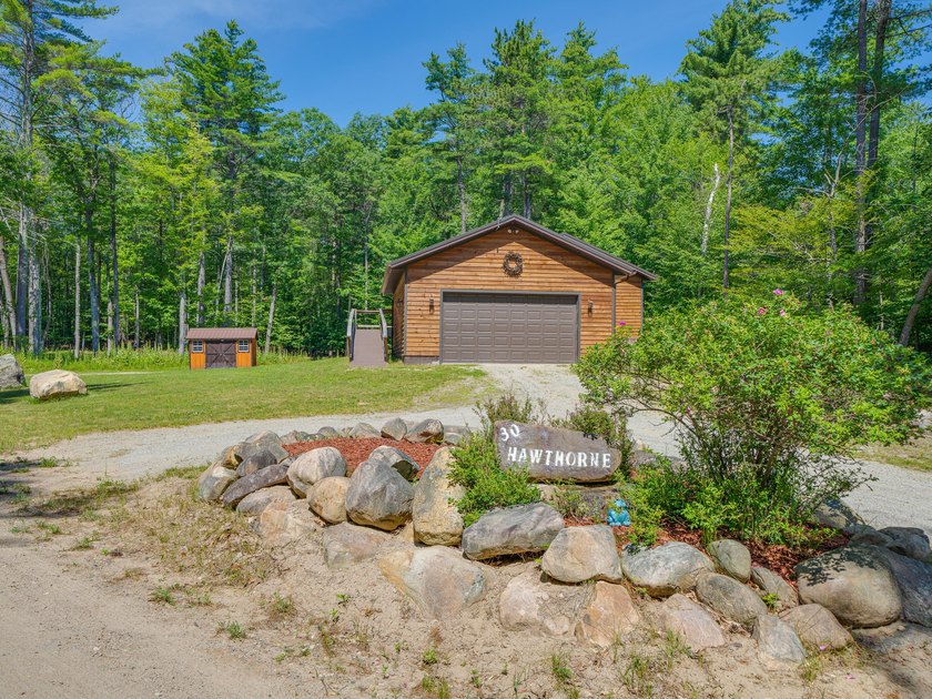 Don't Miss This Exceptional 9-Year-Young Home in Ausable Acres! - photo 9