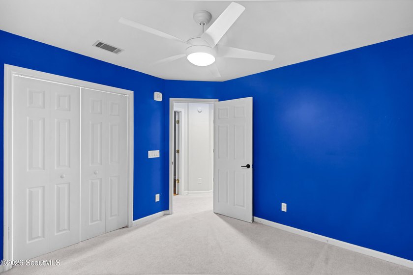 This wonderful open floor plan 3/2/1 has an awesome bonus room - photo 28
