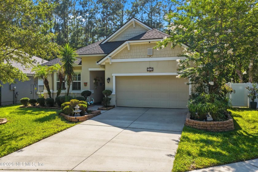 Private preserve views, a first-floor primary suite, and a - photo 11