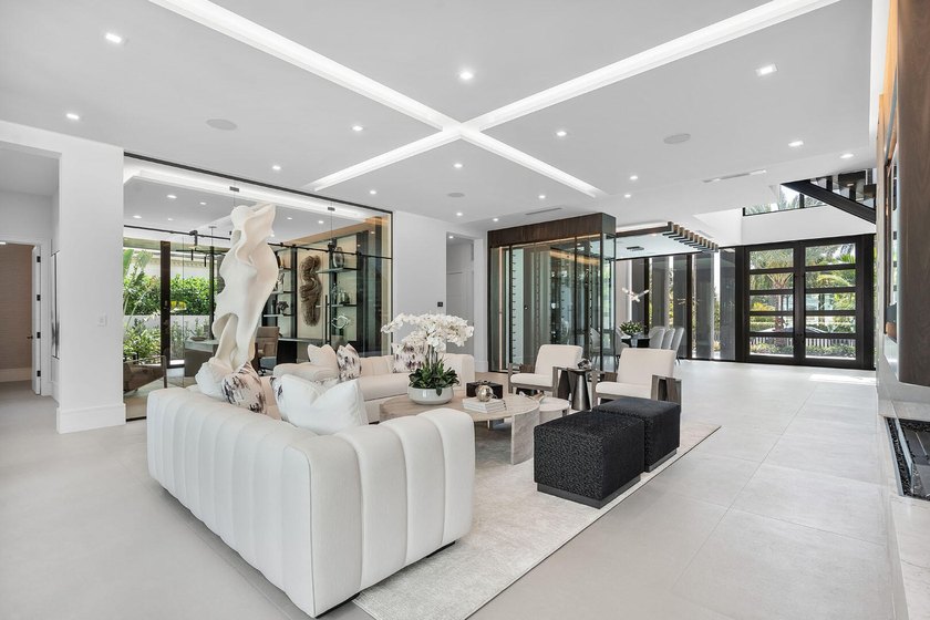 Discover a brand-new smart home crafted by Hanna Homes within - photo 13