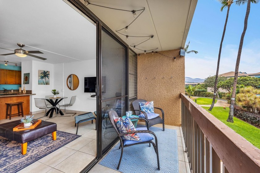 Inviting one-bedroom, one-bath condo in the highly regarded Maui - photo 6