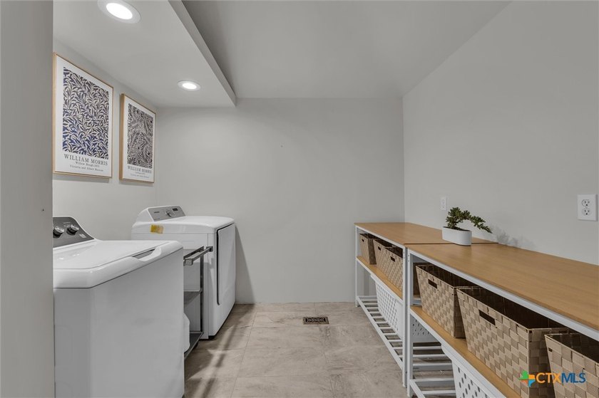 Tucked away from the pace of everyday life, 510 Herrin Lane is a - photo 23