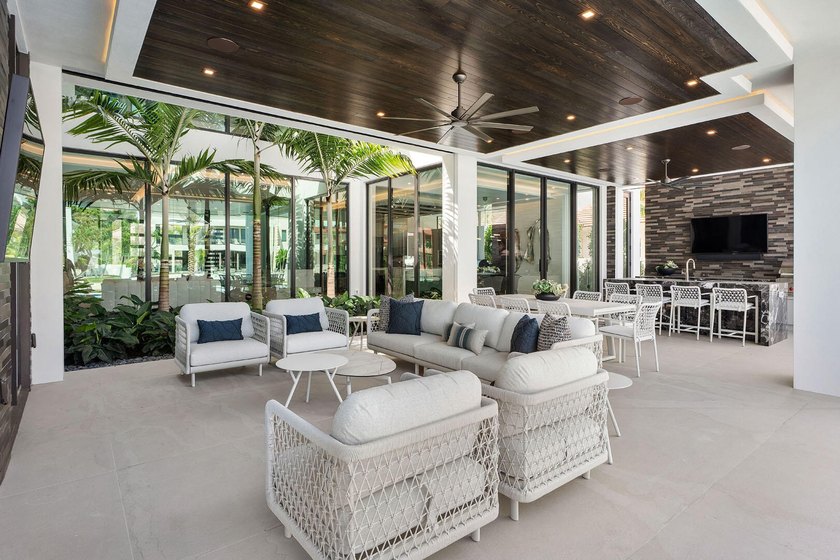 Discover a brand-new smart home crafted by Hanna Homes within - photo 24