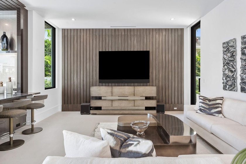 Discover a brand-new smart home crafted by Hanna Homes within - photo 34