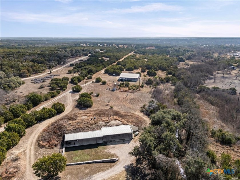 Tucked away from the pace of everyday life, 510 Herrin Lane is a - photo 39