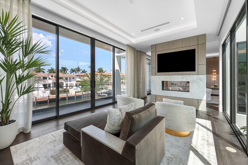 Discover a brand-new smart home crafted by Hanna Homes within - photo 42