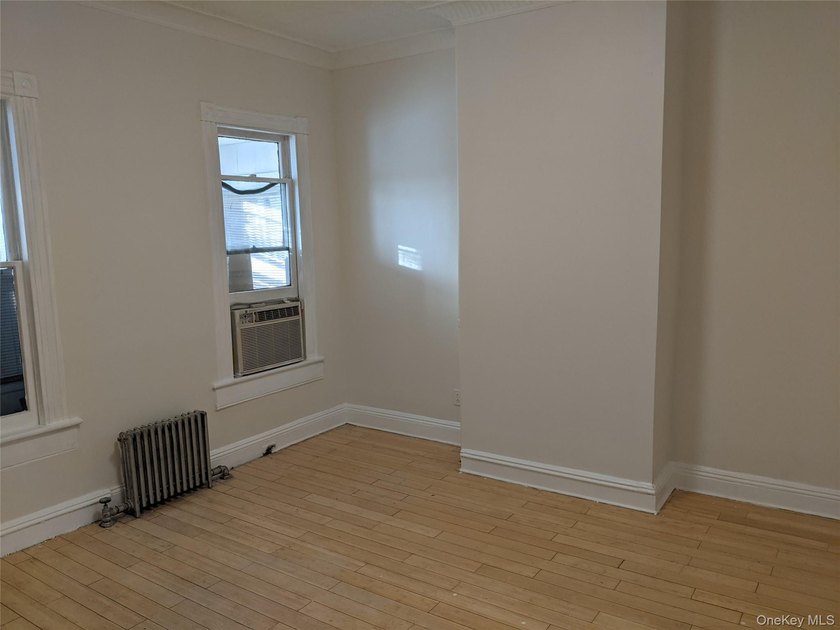 Great Opportunity to Own this 2 unit detached multi-family with - photo 6