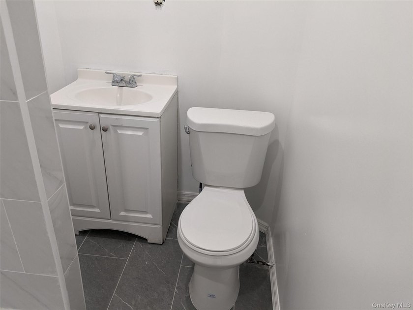 Great Opportunity to Own this 2 unit detached multi-family with - photo 9