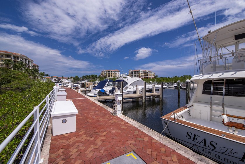 Slip 3 at the Jupiter Yacht Club Marina is a prime opportunity - photo 20