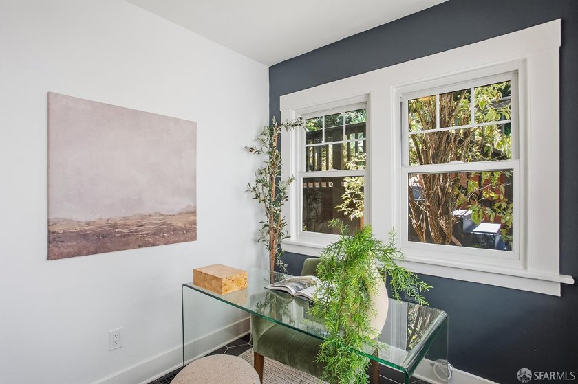 Stunning Rockridge Craftsman | Timeless Charm Beautifully - photo 20