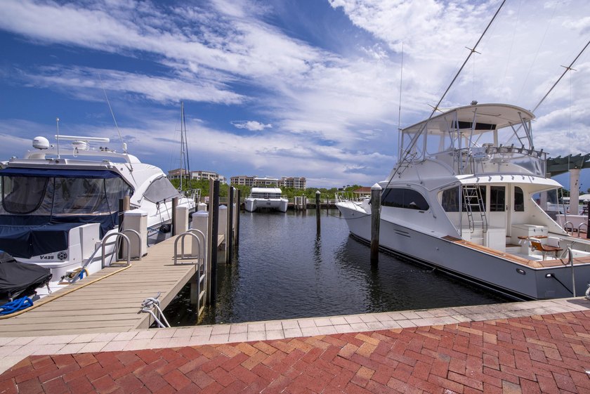Slip 3 at the Jupiter Yacht Club Marina is a prime opportunity - photo 22