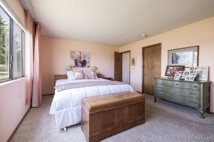 MEMORIAL WEEKEND SALE! $10K TO A BUYER with an agreed upon offer - photo 25