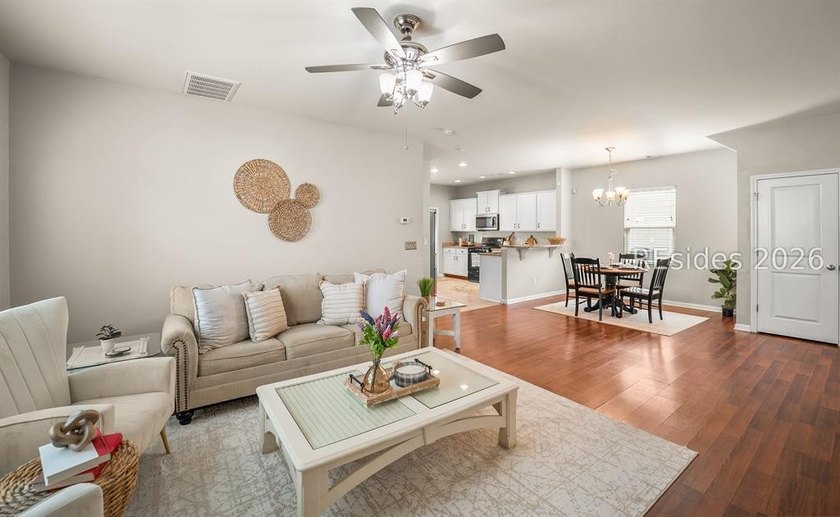Welcome home to this beautiful floor plan in the sought-after - photo 8