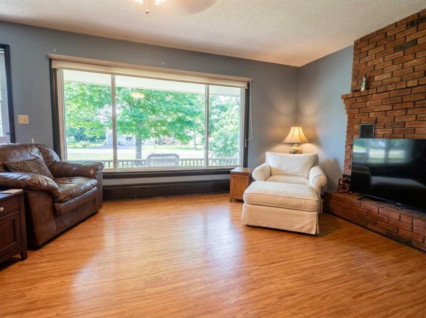 Located within walking distance of Schroon Lake village and the - photo 8