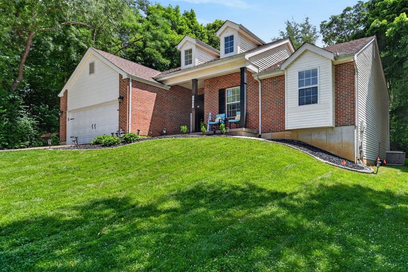 This 3-bedroom ranch offers a spacious, functional layout with a - photo 4