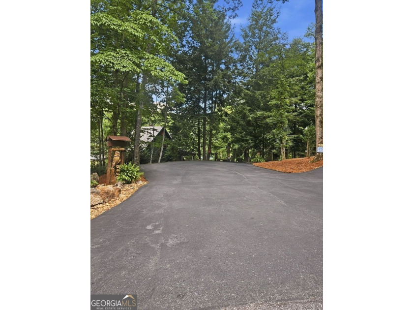 Welcome to your own private mountain retreat where you truly can - photo 9