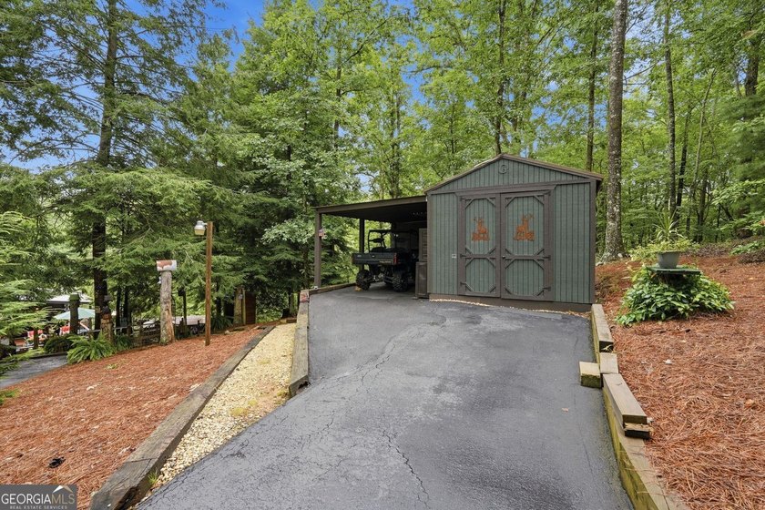 Welcome to your own private mountain retreat where you truly can - photo 10