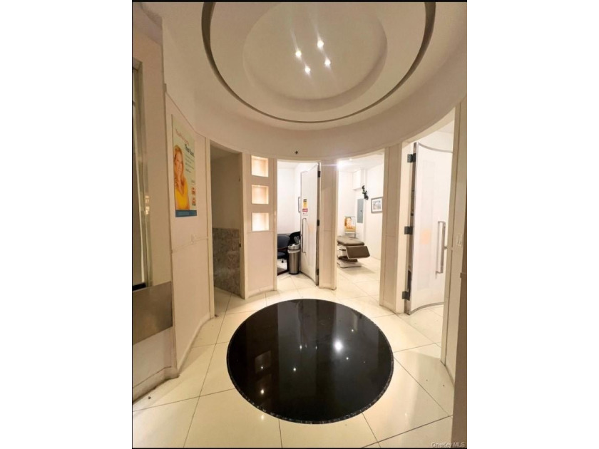Professional Environment Modern Design Private Bathroom High - photo 2