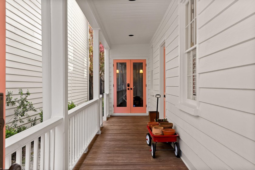 This 1890s Charleston single, steeped in history and character - photo 4