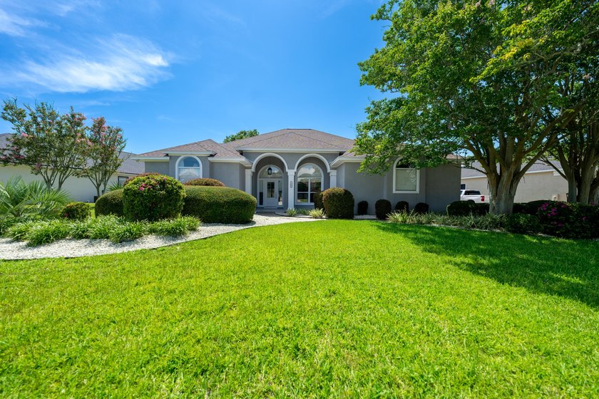 GOLF COURSE LIVING IN BAY POINT'S PREMIER GATED COMMUNITY! - photo 2