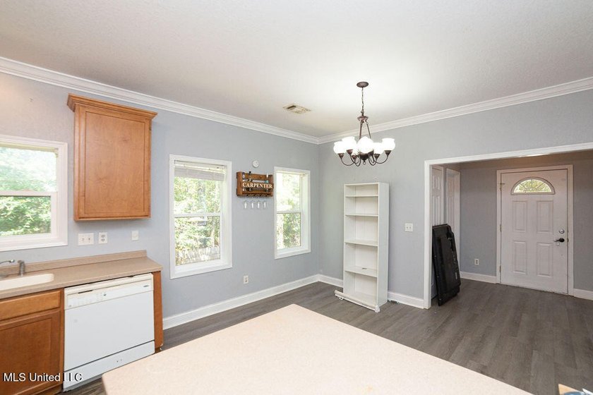 Charming 3-Bedroom Home in Waveland Lot goes street to street - photo 8